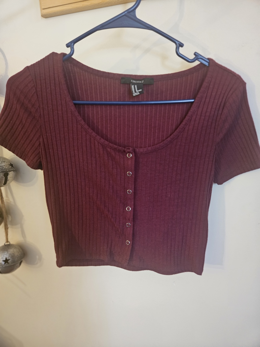 Forever 21 Wine Ribbed Scoop-Neck Snap-Front Crop Top